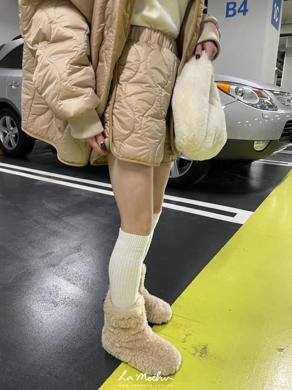 彈性壓紋鋪棉短褲